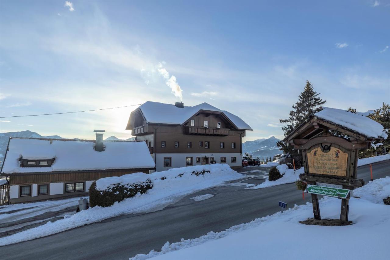 Pension Bauernhof Baumgartner Stanahof Fresach Exterior photo